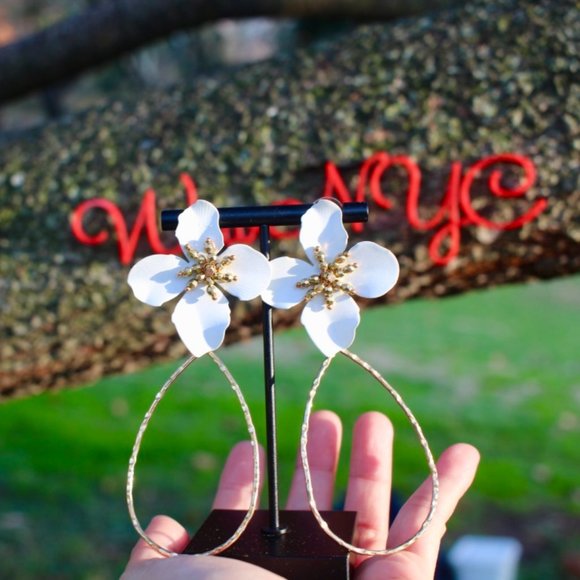 Anthropologie Flower Petals Drop Big Hoop Earrings - Picture 1 of 9